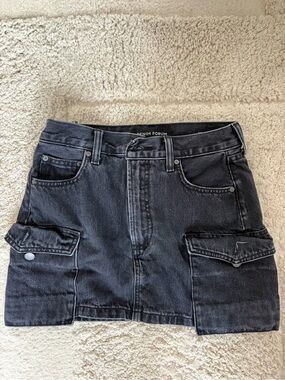 Aritzia Denim Forum ’90s Cargo Denim Mini Skirt - size 24